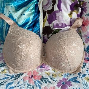NWOT Torrid push-up plunge lace bra, beige